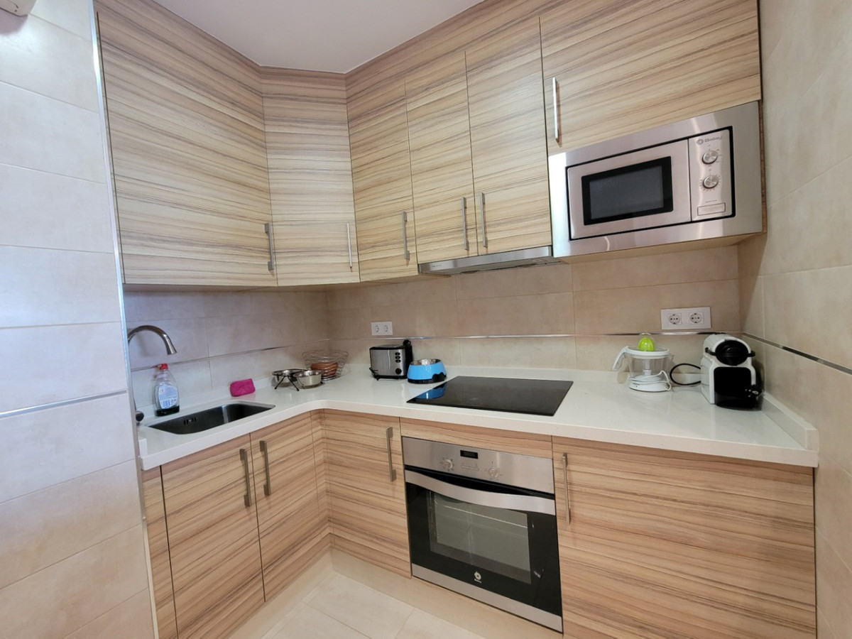 Se vende Apartamento Planta Media de 2 dormitorios en Costa Blanca, Alicante, España