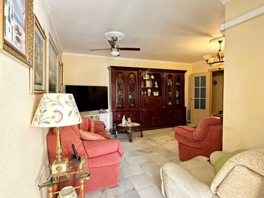 Se vende Apartamento Planta Media de 4 dormitorios en Costa Del Sol, Málaga, España
