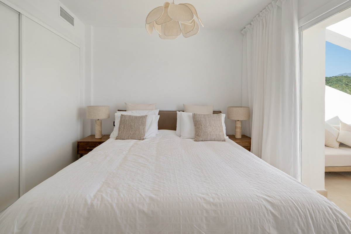 2 Bed Apartment for sale in La Quinta Costa Del Sol, Málaga, Spain