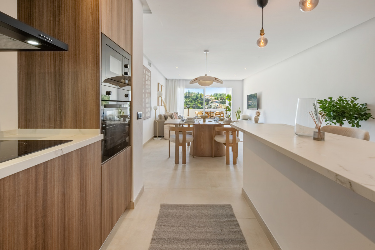 2 Bed Apartment for sale in La Quinta Costa Del Sol, Málaga, Spain