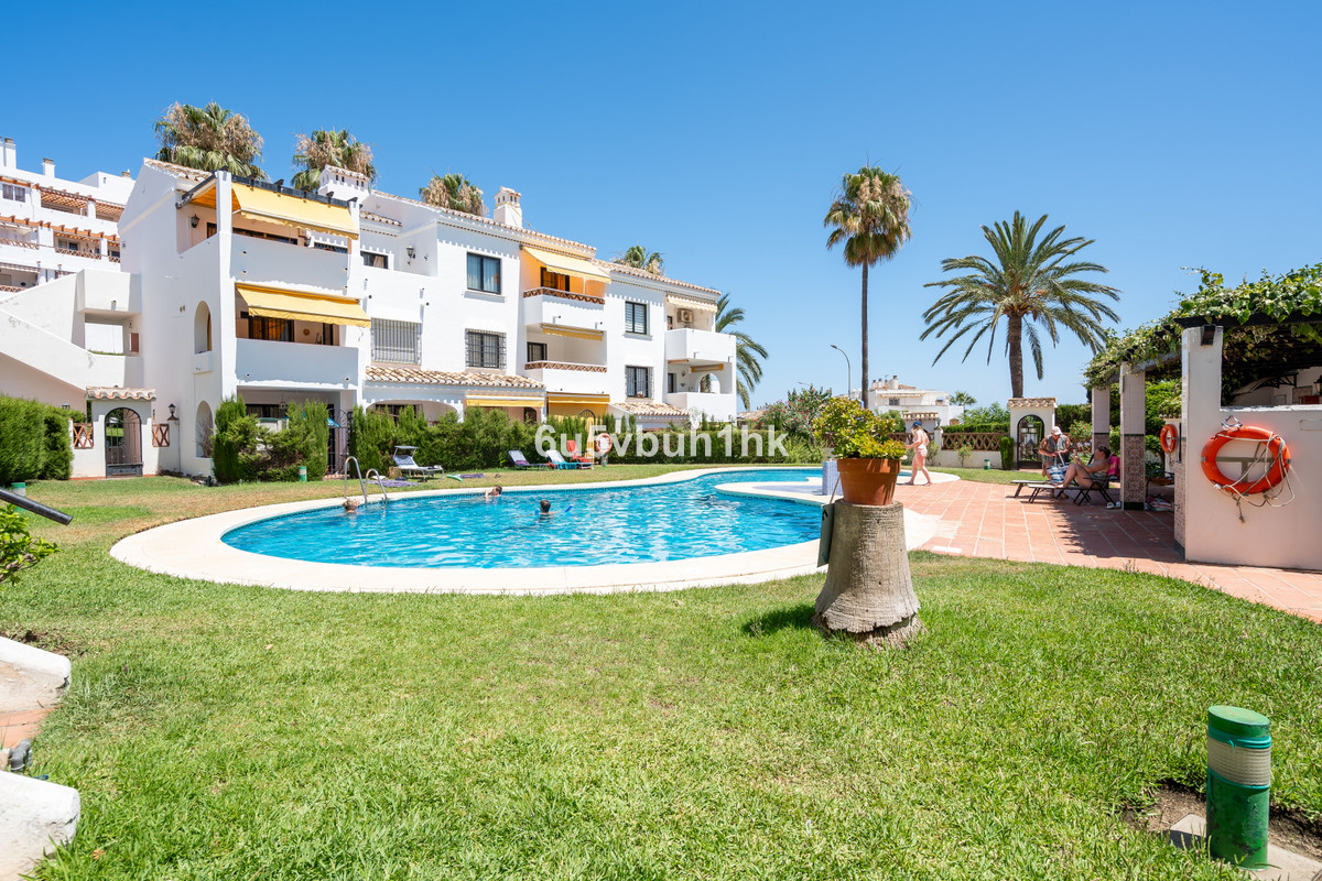 2 Bed Apartment for sale in Benalmadena Costa Del Sol, Málaga, Spain