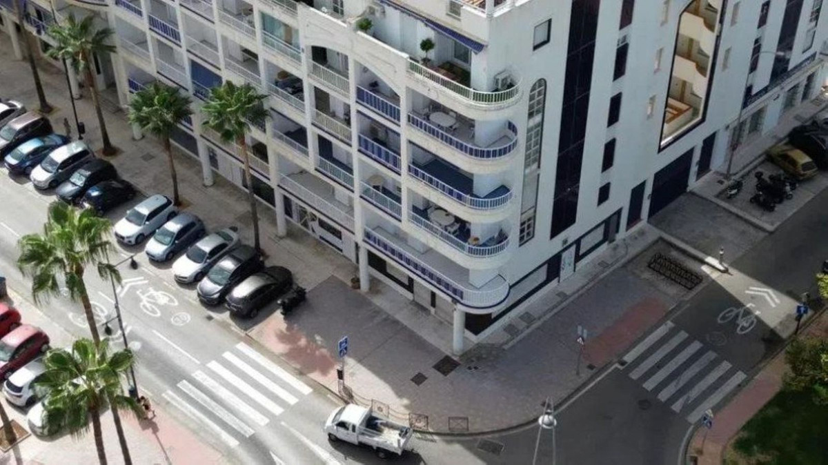 3 Bed Apartment for sale in Fuengirola Costa Del Sol, Málaga, Spain