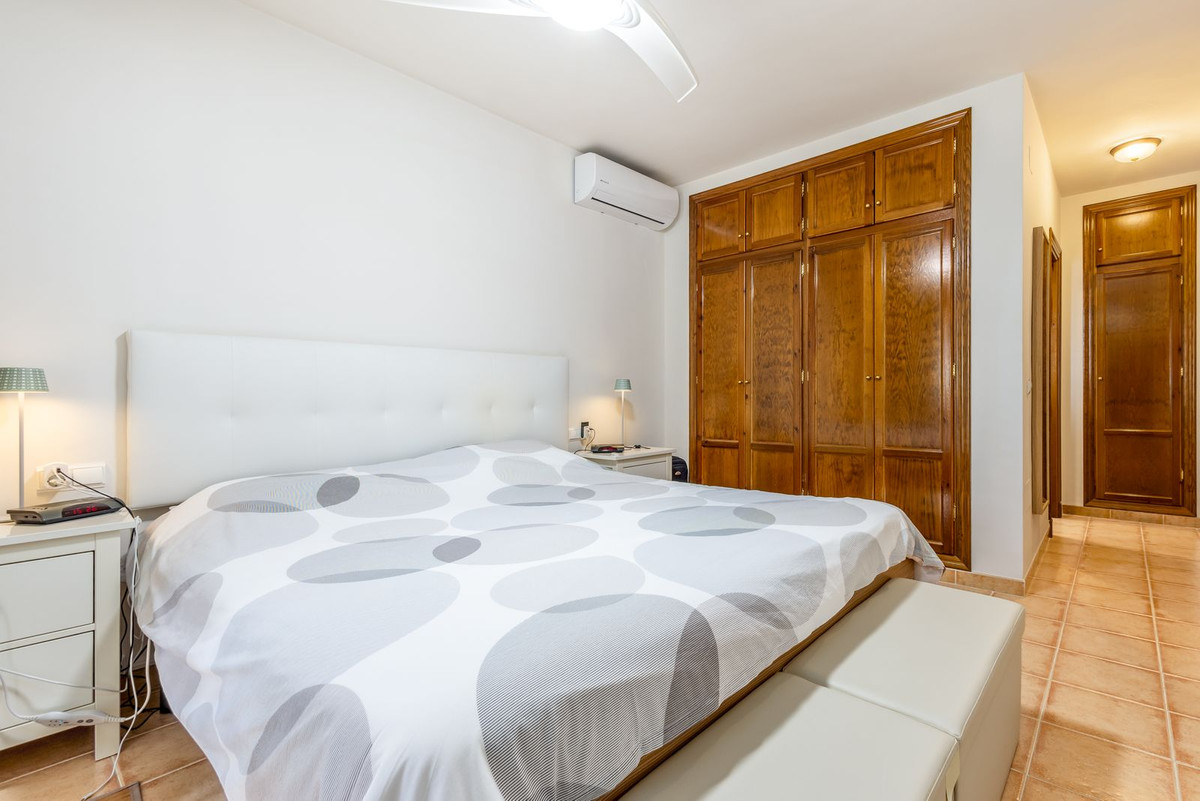 3 Bed Townhouse for sale in Coín Costa Del Sol, Málaga, Spain