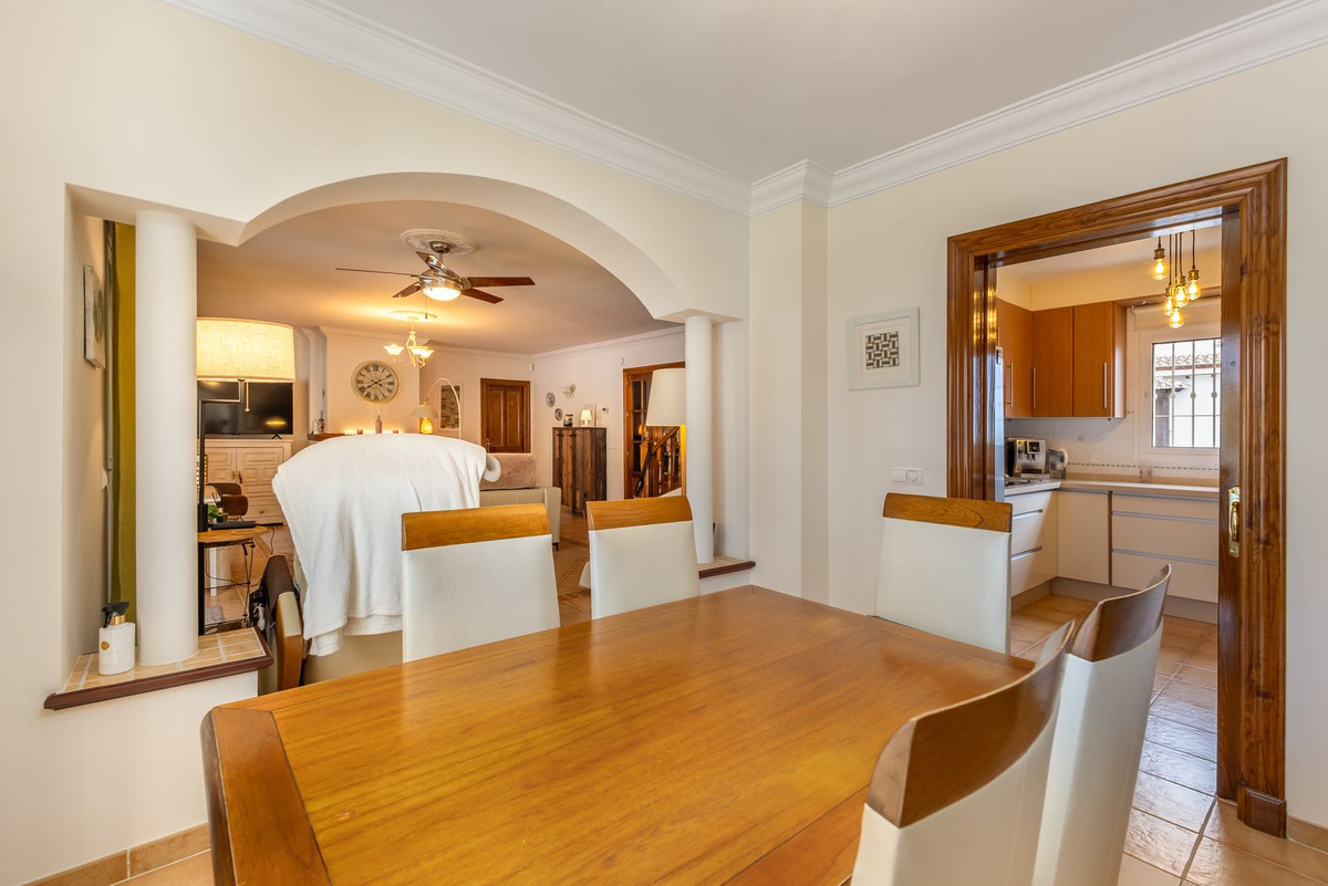 3 Bed Townhouse for sale in Coín Costa Del Sol, Málaga, Spain