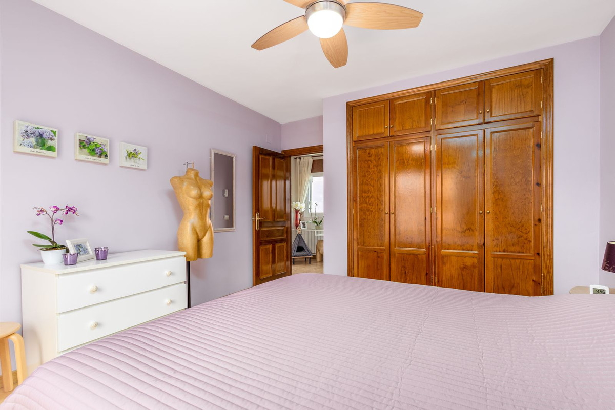 3 Bed Townhouse for sale in Coín Costa Del Sol, Málaga, Spain