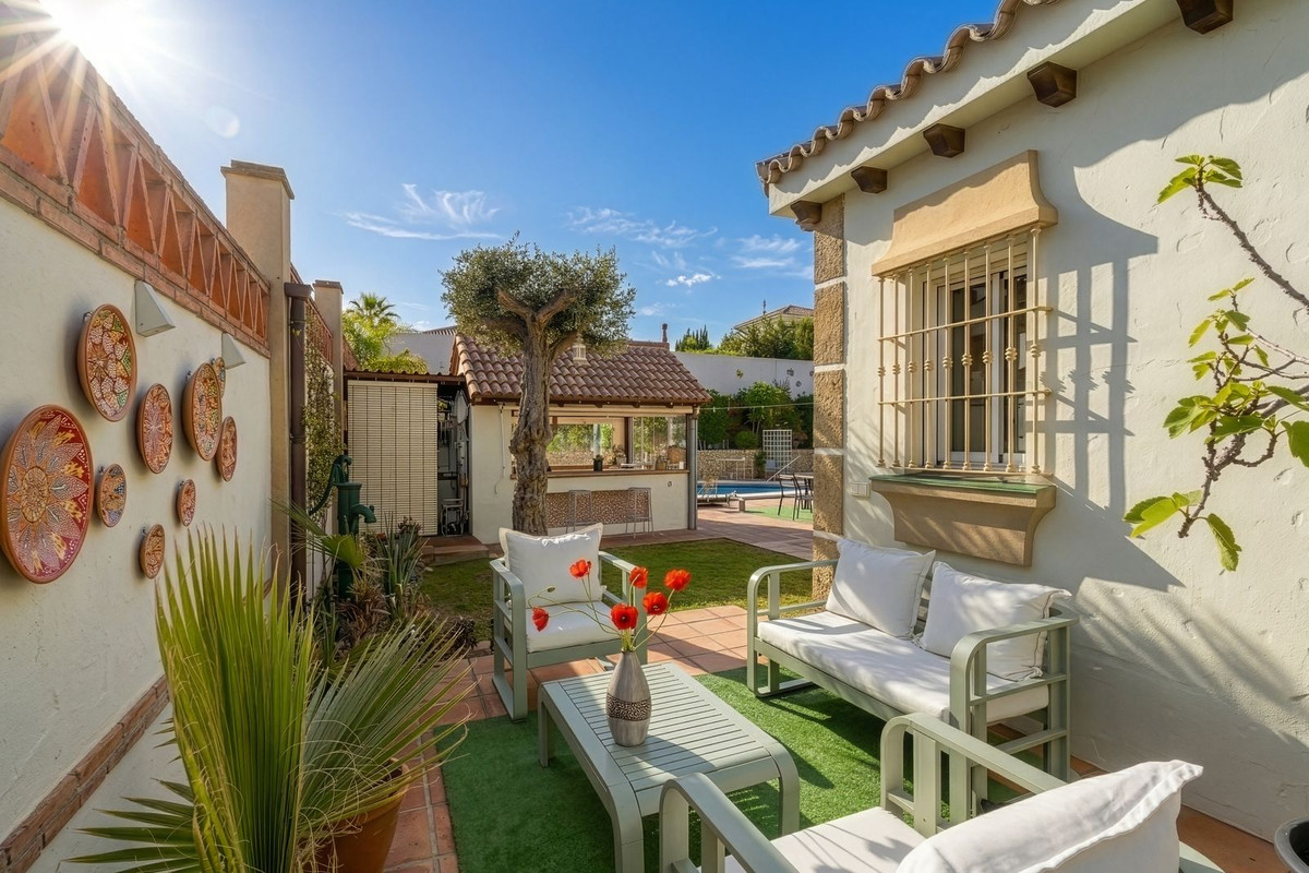 3 Bed Townhouse for sale in Coín Costa Del Sol, Málaga, Spain