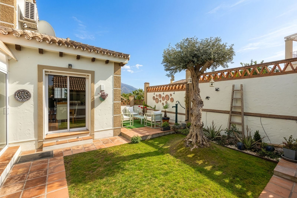 3 Bed Townhouse for sale in Coín Costa Del Sol, Málaga, Spain