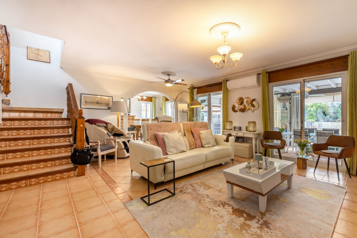 3 Bed Townhouse for sale in Coín Costa Del Sol, Málaga, Spain