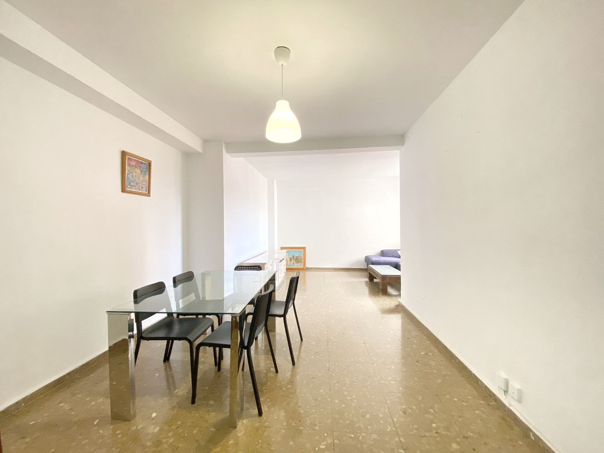 3 Bed Apartment for sale in Marbella Costa Del Sol, Málaga, Spain