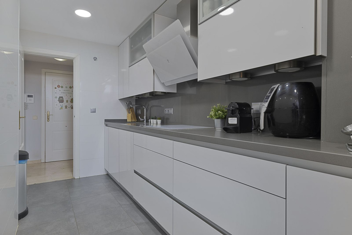 2 Bed Apartment for sale in Torrequebrada Costa Del Sol, Málaga, Spain