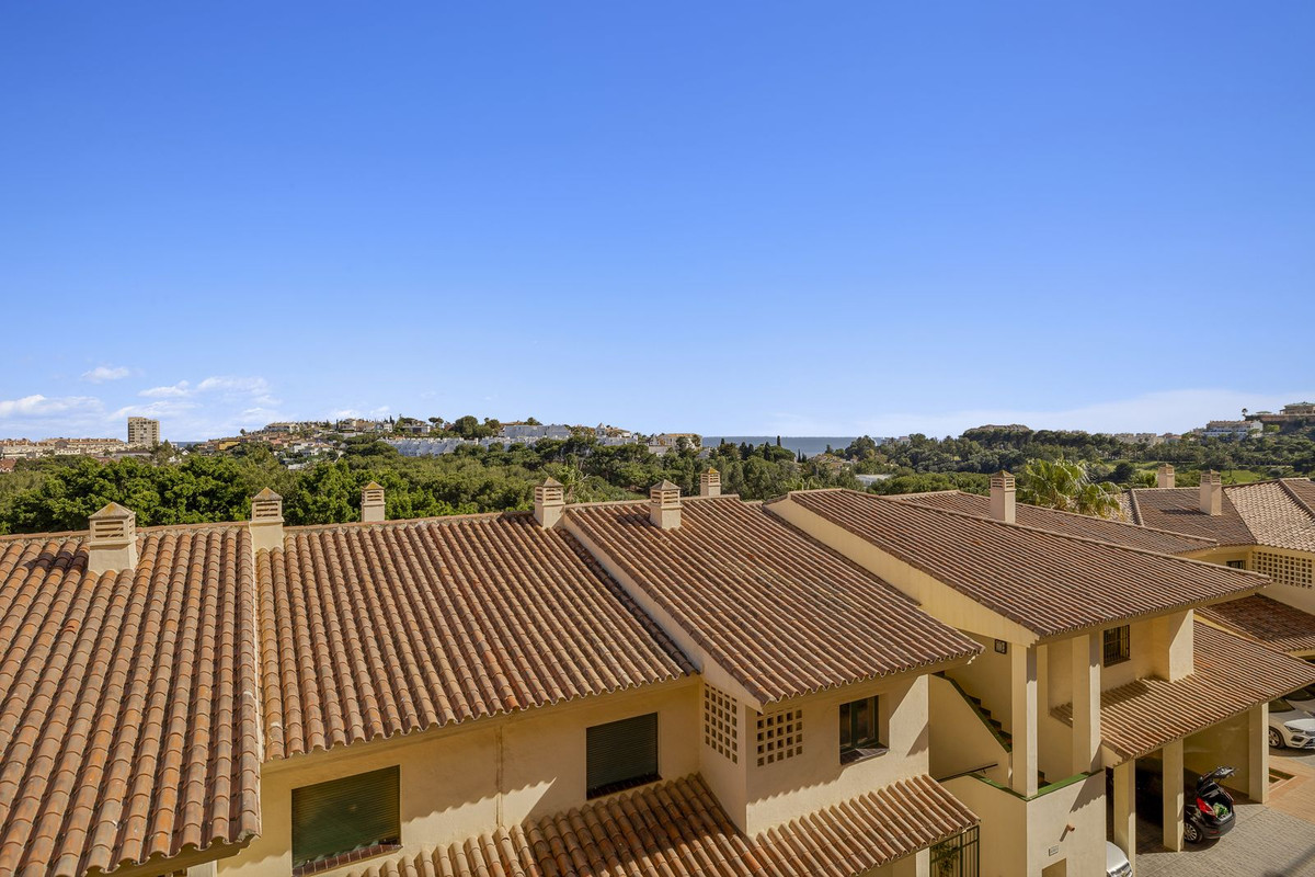 2 Bed Apartment for sale in Torrequebrada Costa Del Sol, Málaga, Spain