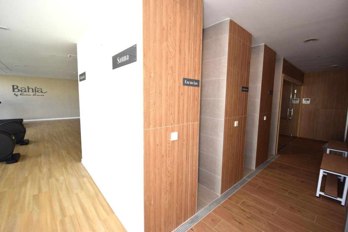 Se vende Apartamento Planta Media de 3 dormitorios en Costa Del Sol, Málaga, España