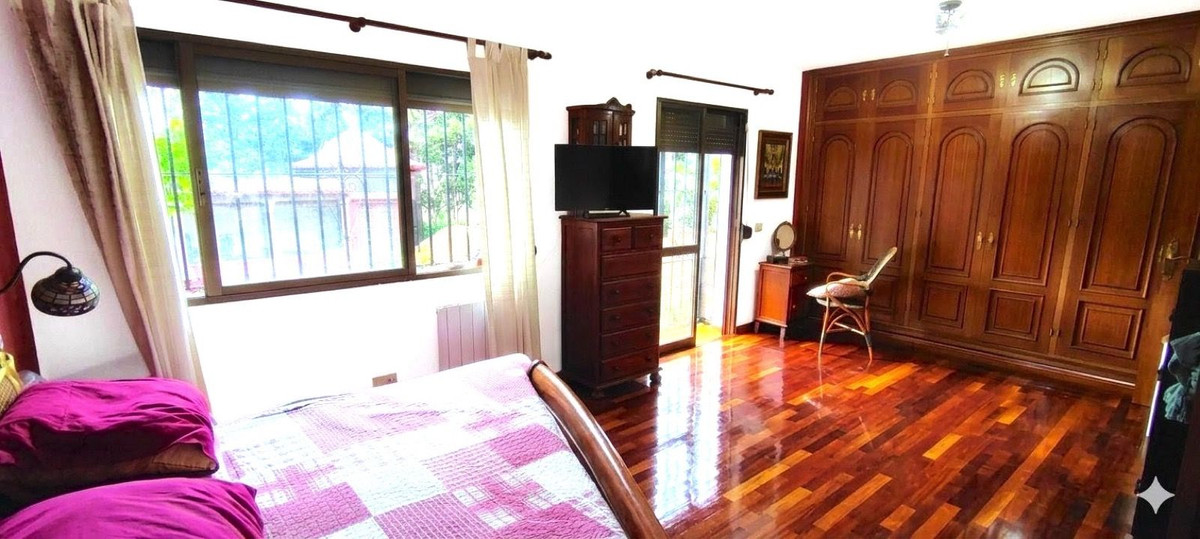 3 Bed Townhouse for sale in Río Real Costa Del Sol, Málaga, Spain