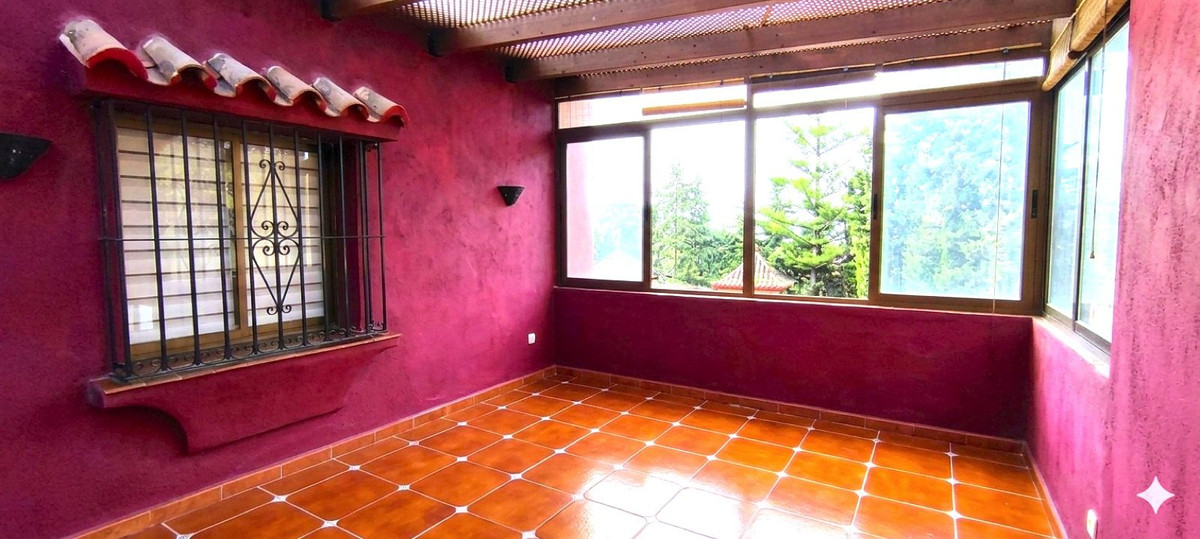 3 Bed Townhouse for sale in Río Real Costa Del Sol, Málaga, Spain