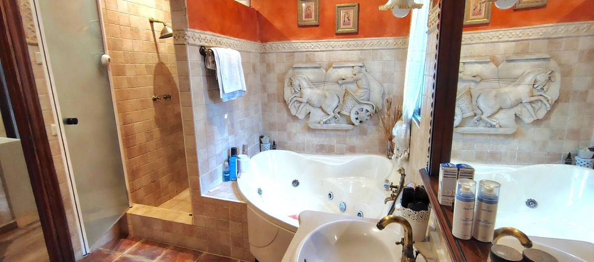 3 Bed Townhouse for sale in Río Real Costa Del Sol, Málaga, Spain