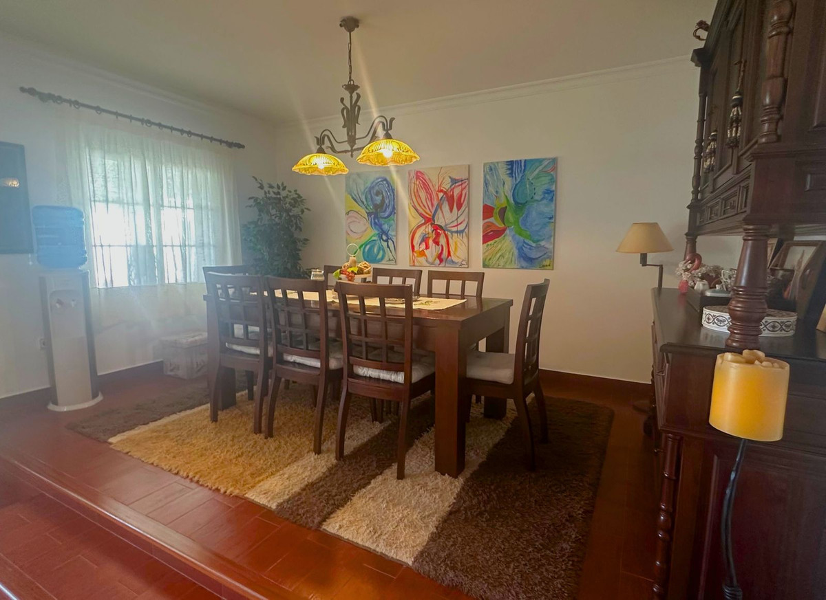 5 Bed Townhouse for sale in Casares Costa Del Sol, Málaga, Spain