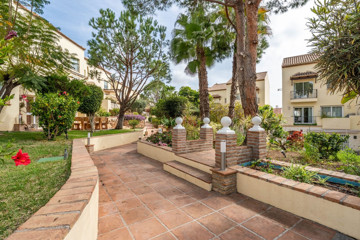 Se vende Apartamento Planta Baja de 2 dormitorios en Costa Del Sol, Málaga, España