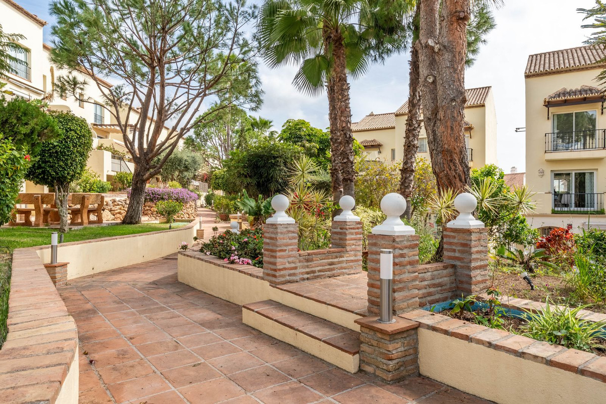 Se vende Apartamento Planta Baja de 2 dormitorios en Costa Del Sol, Málaga, España