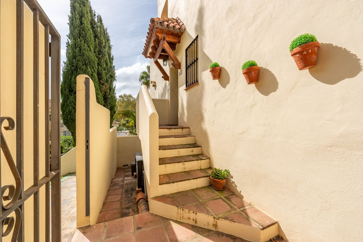 Se vende Apartamento Planta Baja de 2 dormitorios en Costa Del Sol, Málaga, España