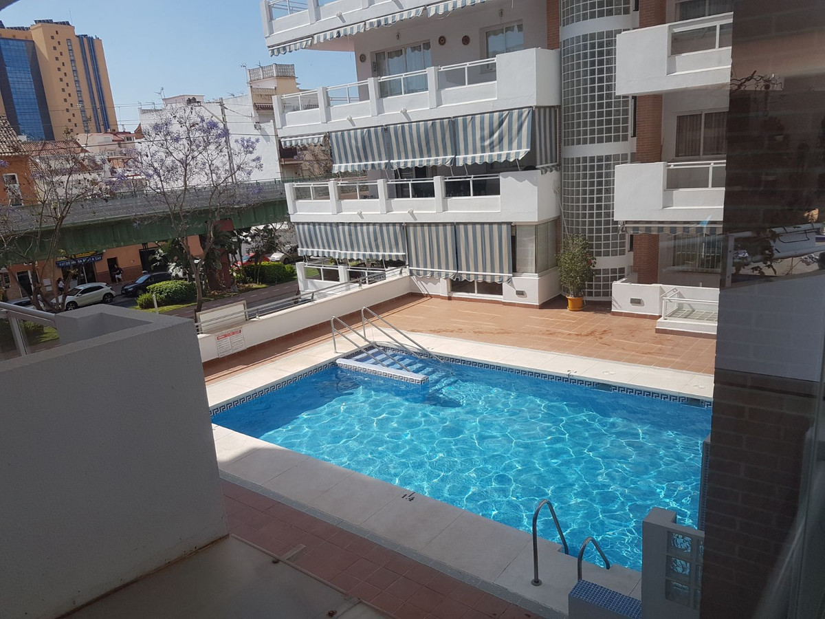 Se vende Apartamento Planta Media de 2 dormitorios en Costa Del Sol, Málaga, España