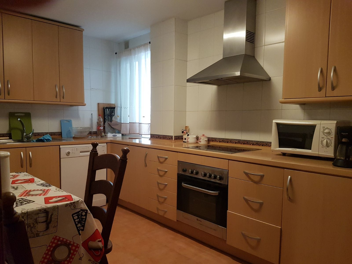 Se vende Apartamento Planta Media de 2 dormitorios en Costa Del Sol, Málaga, España