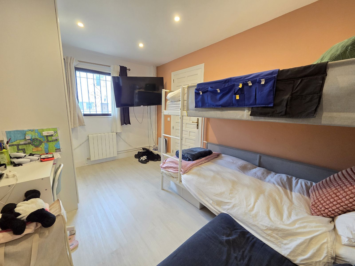 2 Bed Townhouse for sale in Nueva Andalucía Costa Del Sol, Málaga, Spain