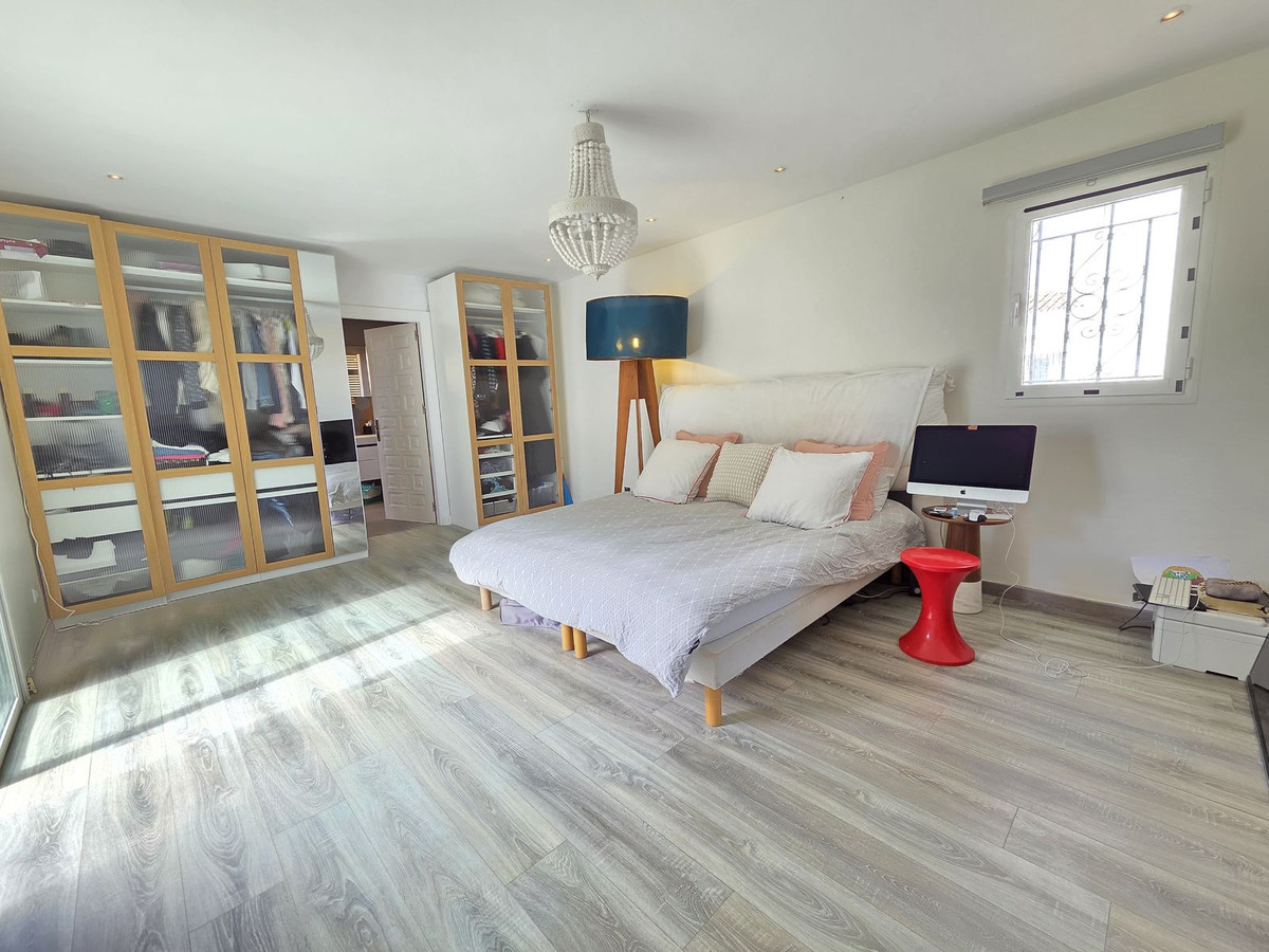 2 Bed Townhouse for sale in Nueva Andalucía Costa Del Sol, Málaga, Spain