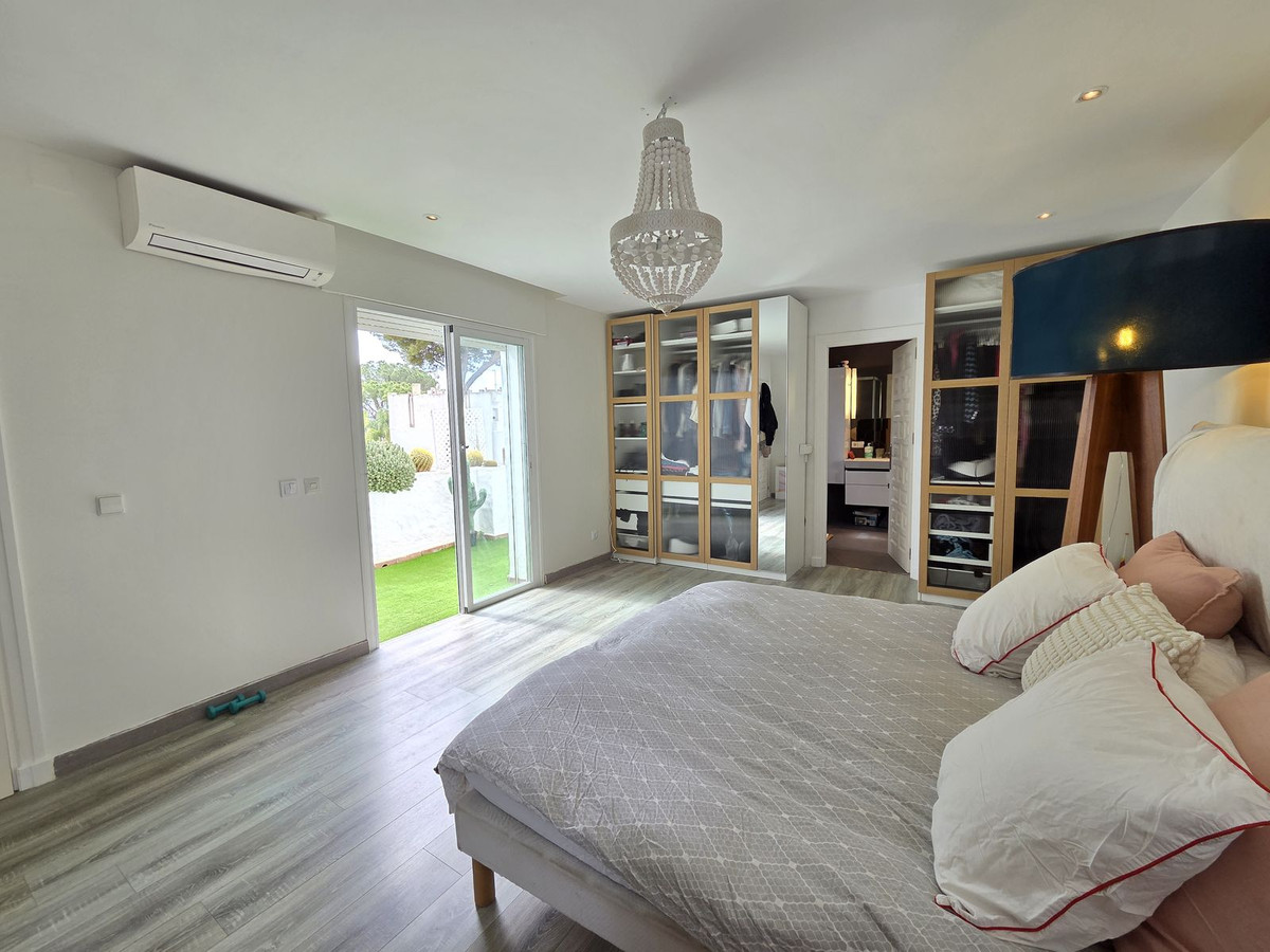 2 Bed Townhouse for sale in Nueva Andalucía Costa Del Sol, Málaga, Spain