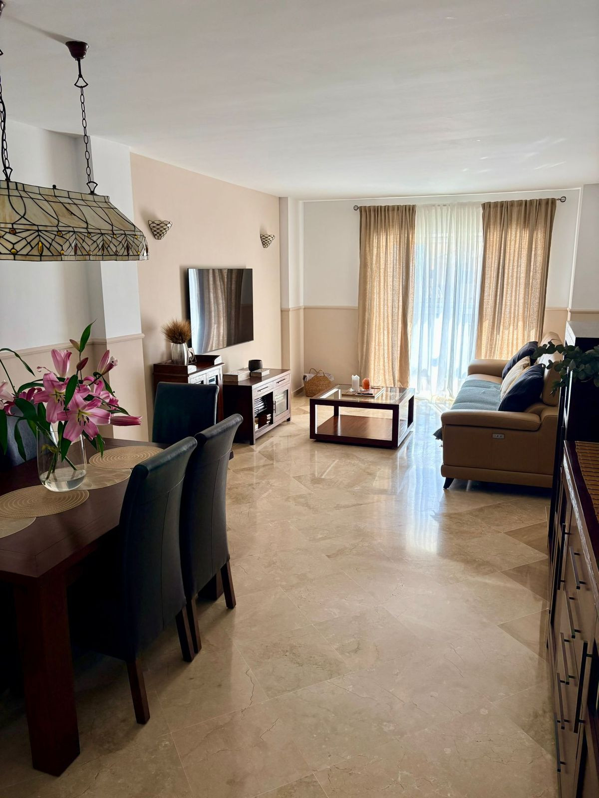 Se vende Apartamento Planta Media de 2 dormitorios en Costa Del Sol, Málaga, España
