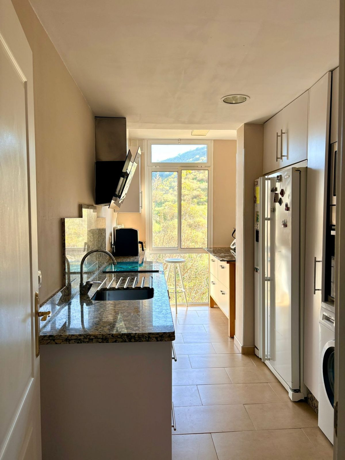 Se vende Apartamento Planta Media de 2 dormitorios en Costa Del Sol, Málaga, España