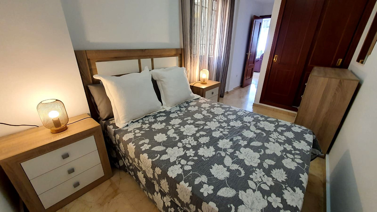 Se vende Apartamento Planta Media de 2 dormitorios en Costa Del Sol, Málaga, España