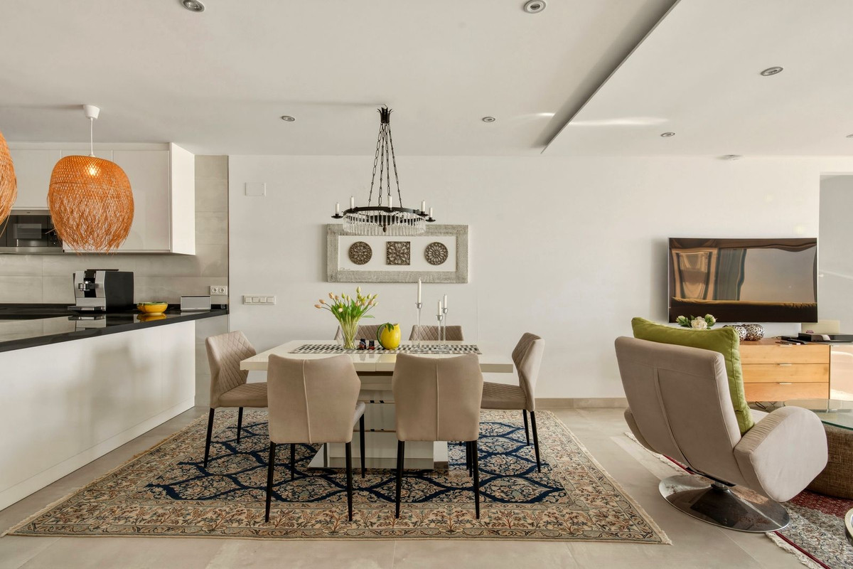 3 Bed Apartment for sale in Calahonda Costa Del Sol, Málaga, Spain