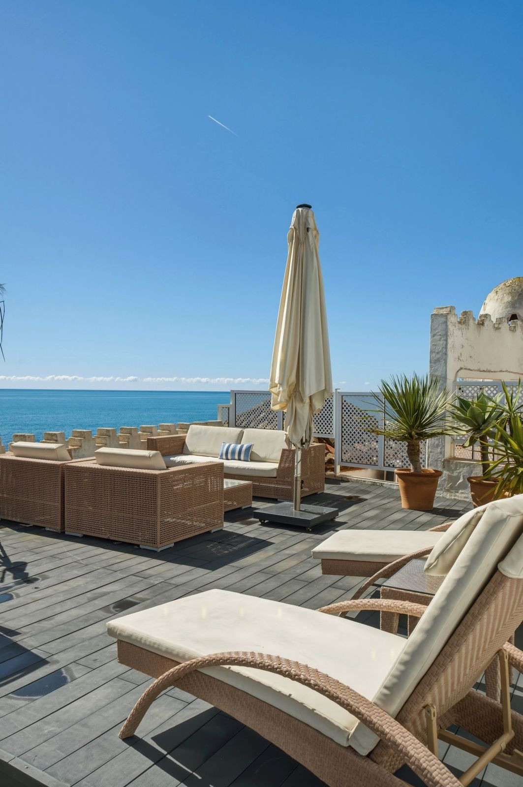 3 Bed Apartment for sale in Calahonda Costa Del Sol, Málaga, Spain