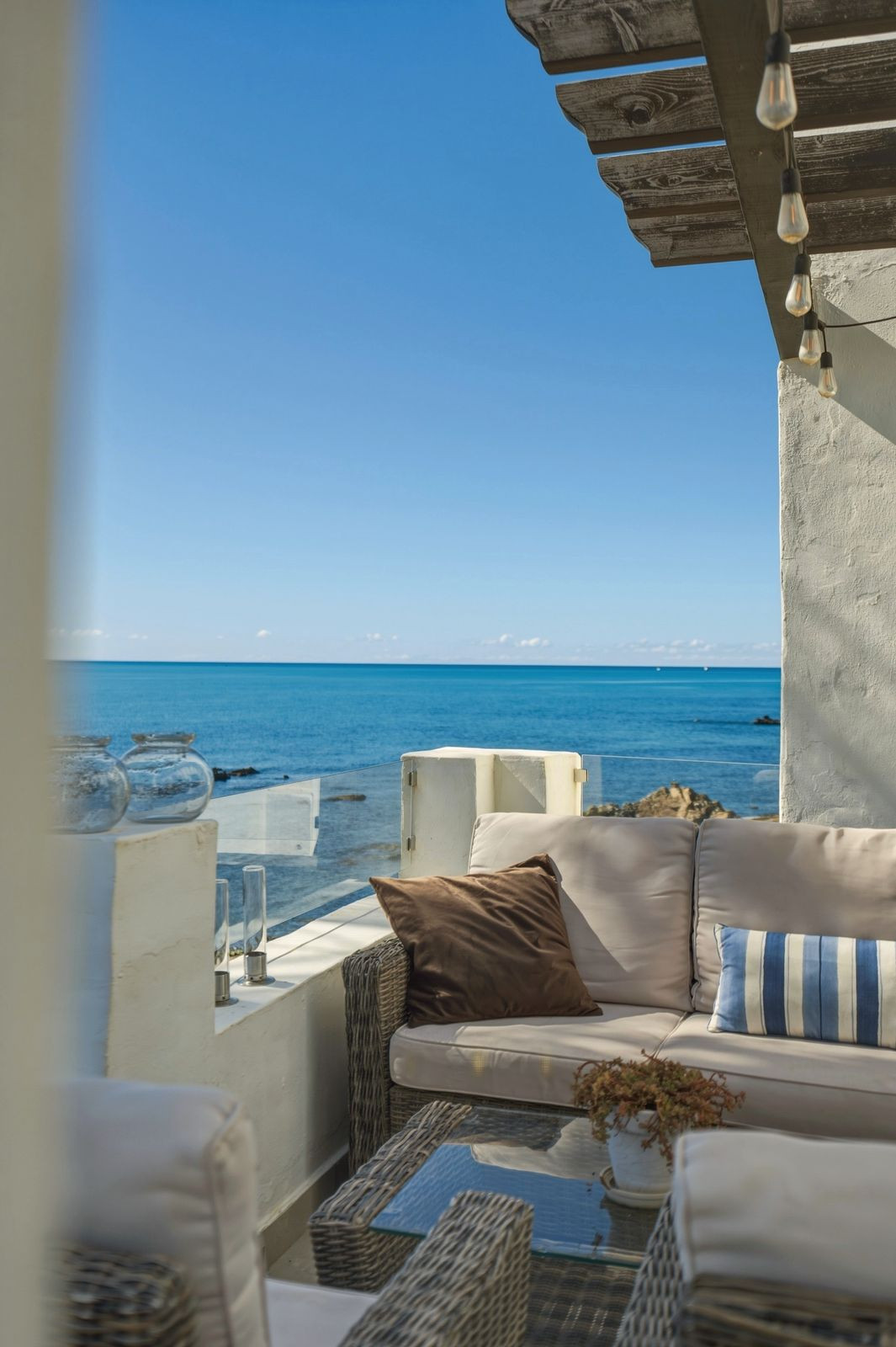 3 Bed Apartment for sale in Calahonda Costa Del Sol, Málaga, Spain