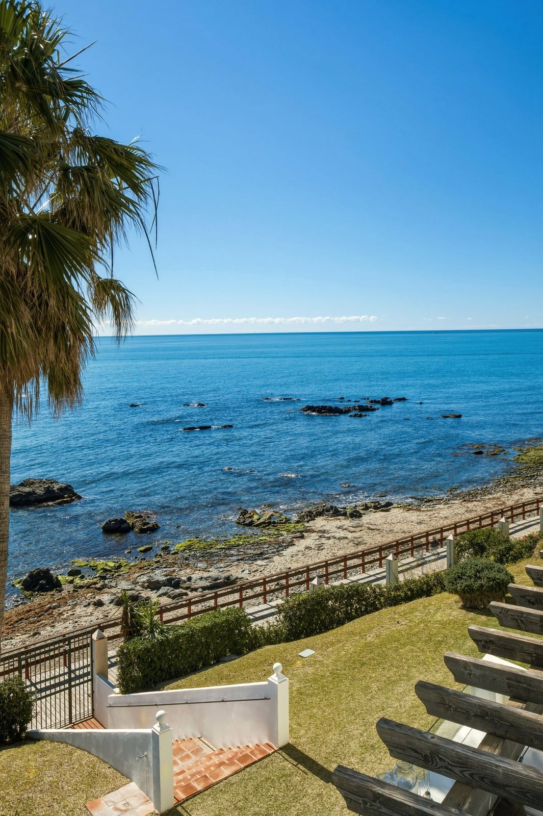 3 Bed Apartment for sale in Calahonda Costa Del Sol, Málaga, Spain
