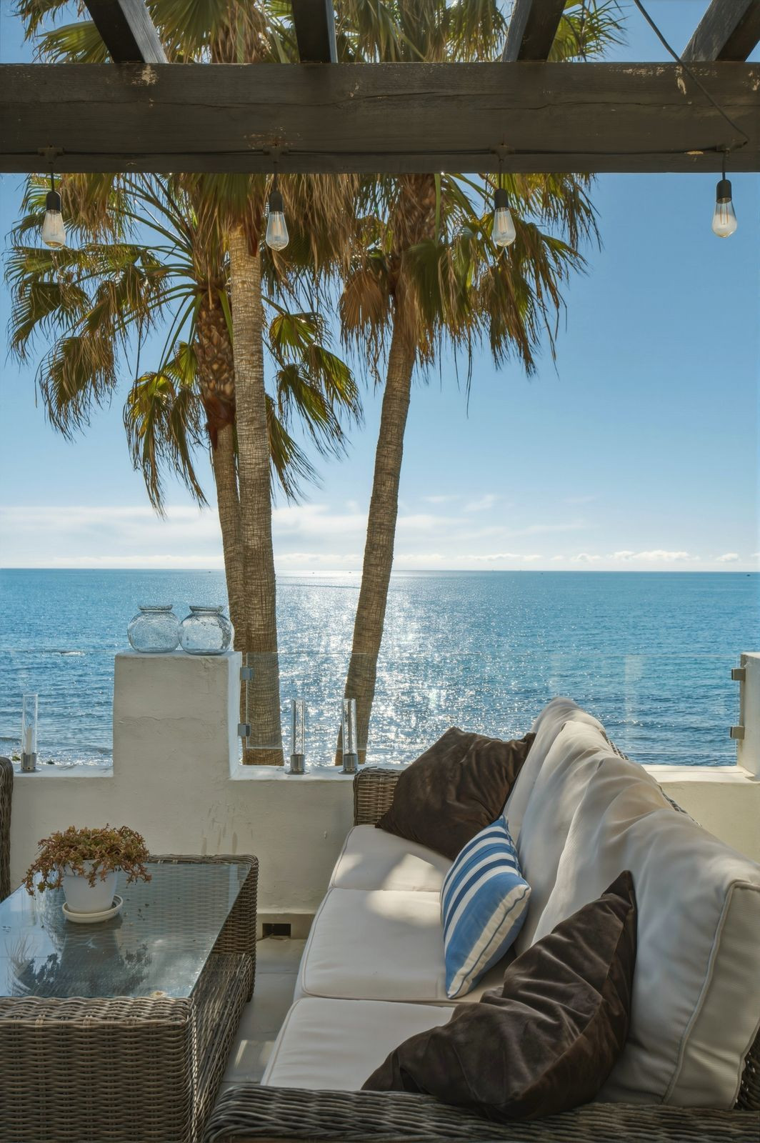 3 Bed Apartment for sale in Calahonda Costa Del Sol, Málaga, Spain