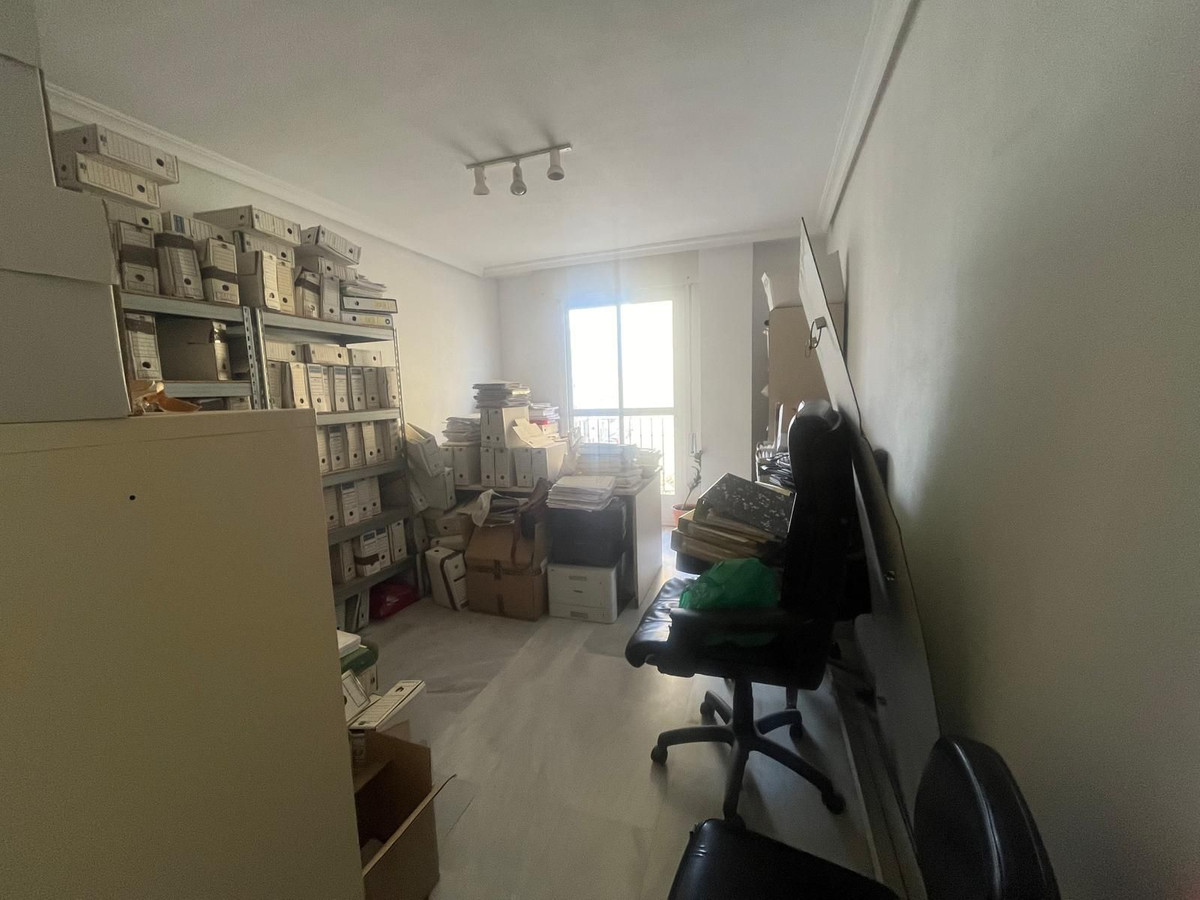 Se vende Apartamento Planta Media de 2 dormitorios en Costa Del Sol, Málaga, España