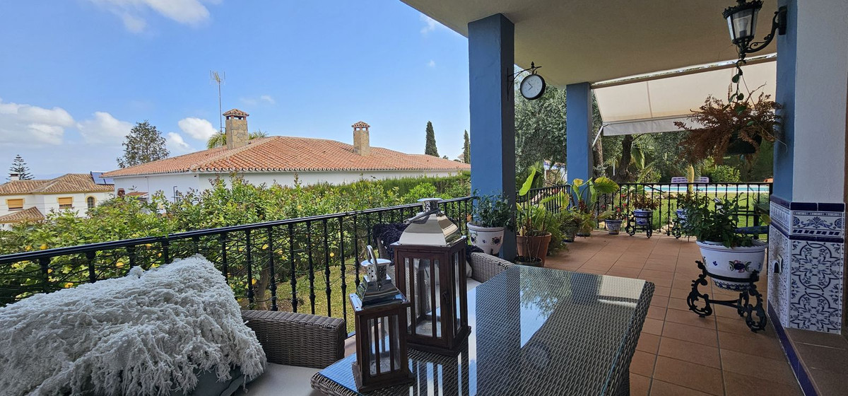 Se vende Villa - Chalet de 3 dormitorios en Costa Del Sol, Málaga, España