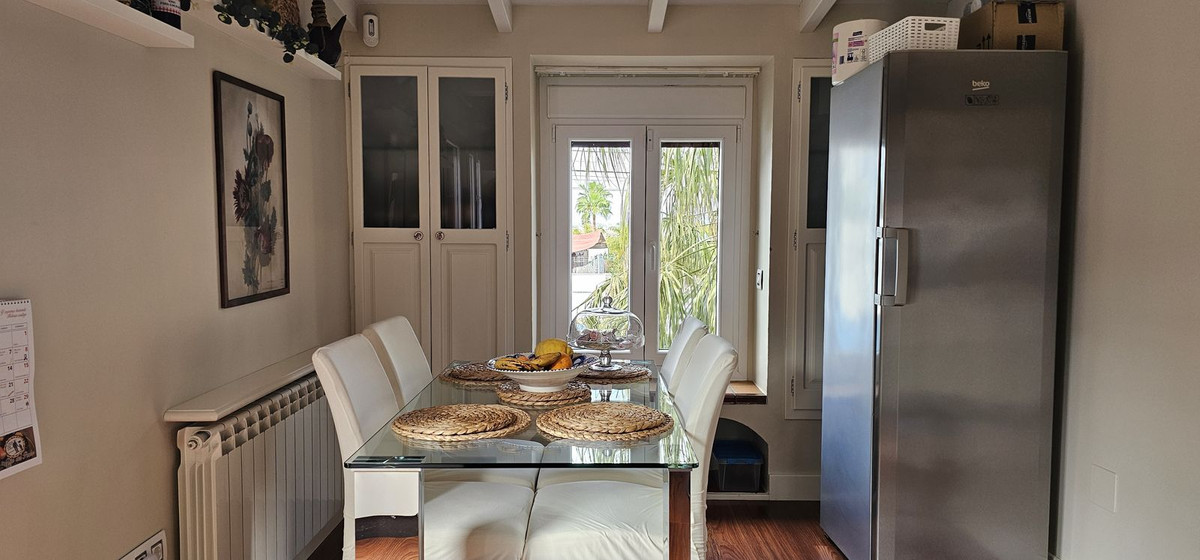 Se vende Villa - Chalet de 3 dormitorios en Costa Del Sol, Málaga, España