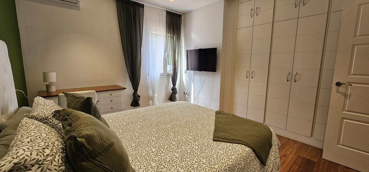 Se vende Villa - Chalet de 3 dormitorios en Costa Del Sol, Málaga, España