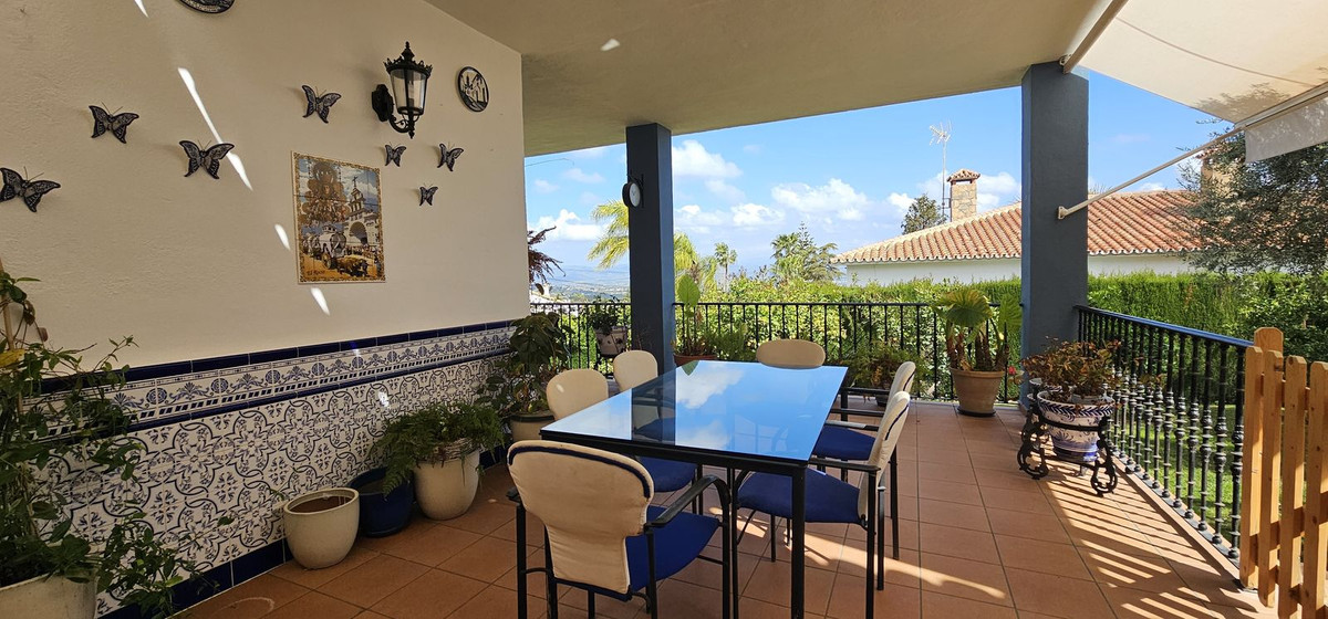 Se vende Villa - Chalet de 3 dormitorios en Costa Del Sol, Málaga, España