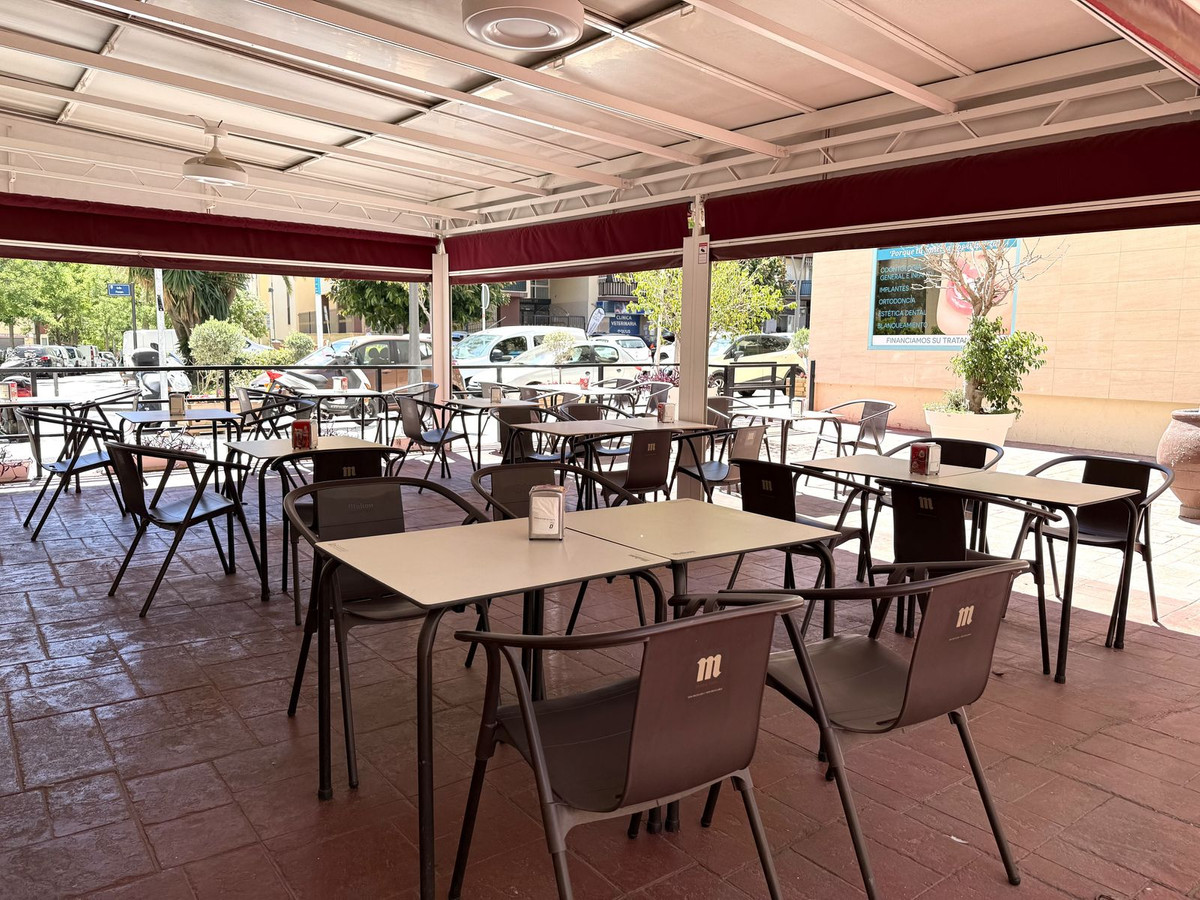 Commercial unit for sale in Marbella Costa Del Sol, Málaga, Spain