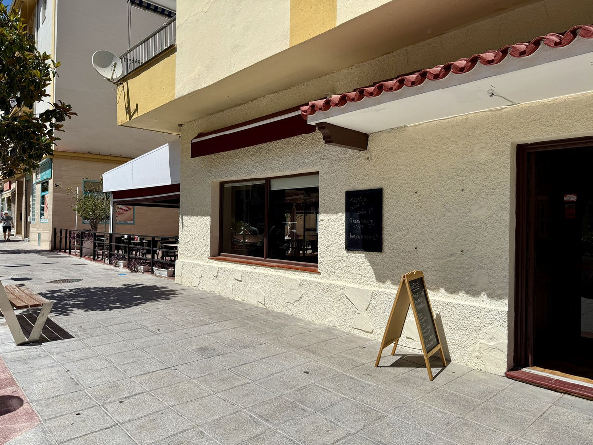 Commercial unit for sale in Marbella Costa Del Sol, Málaga, Spain