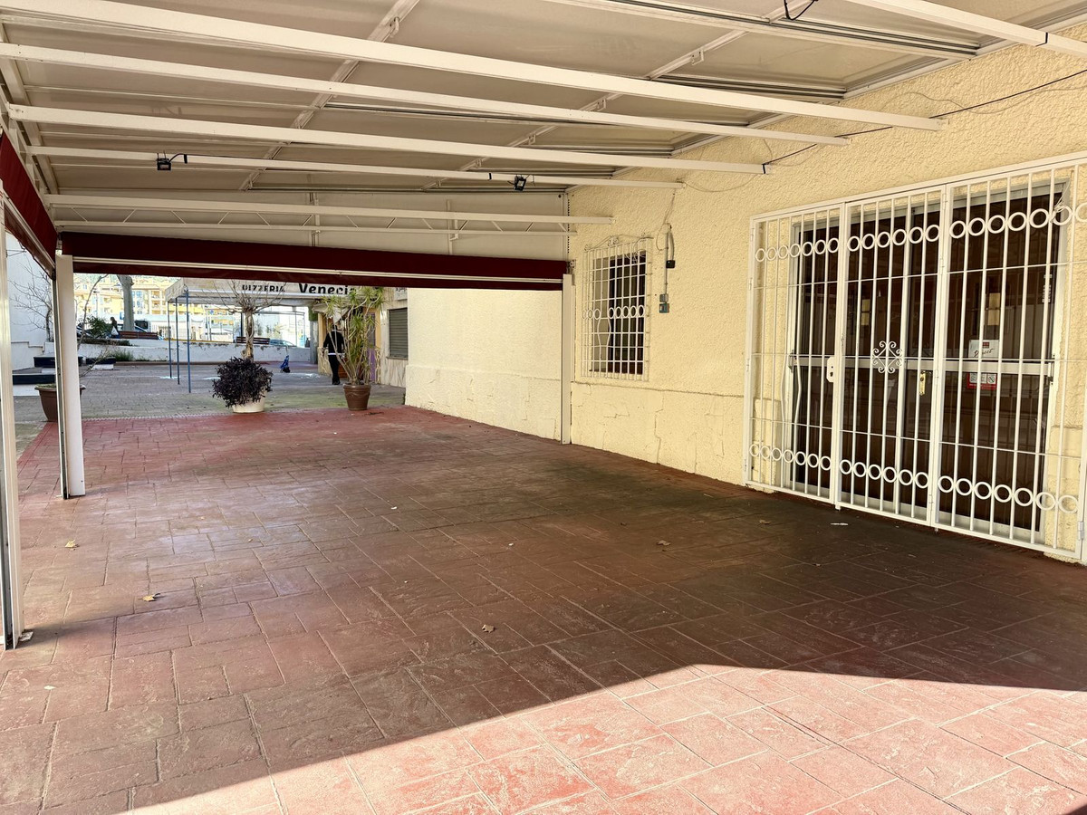 Commercial unit for sale in Marbella Costa Del Sol, Málaga, Spain