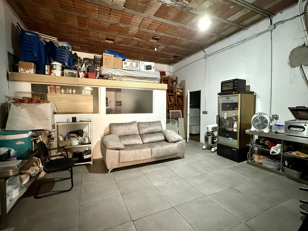 Commercial unit for sale in Marbella Costa Del Sol, Málaga, Spain