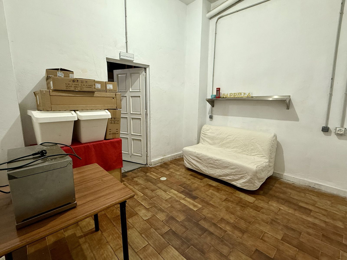 Commercial unit for sale in Marbella Costa Del Sol, Málaga, Spain
