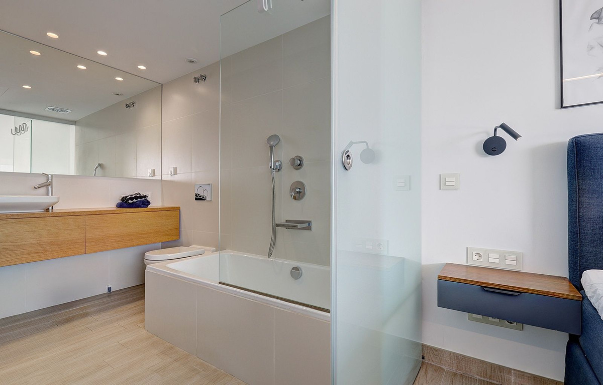 2 Bed Apartment for sale in Fuengirola Costa Del Sol, Málaga, Spain