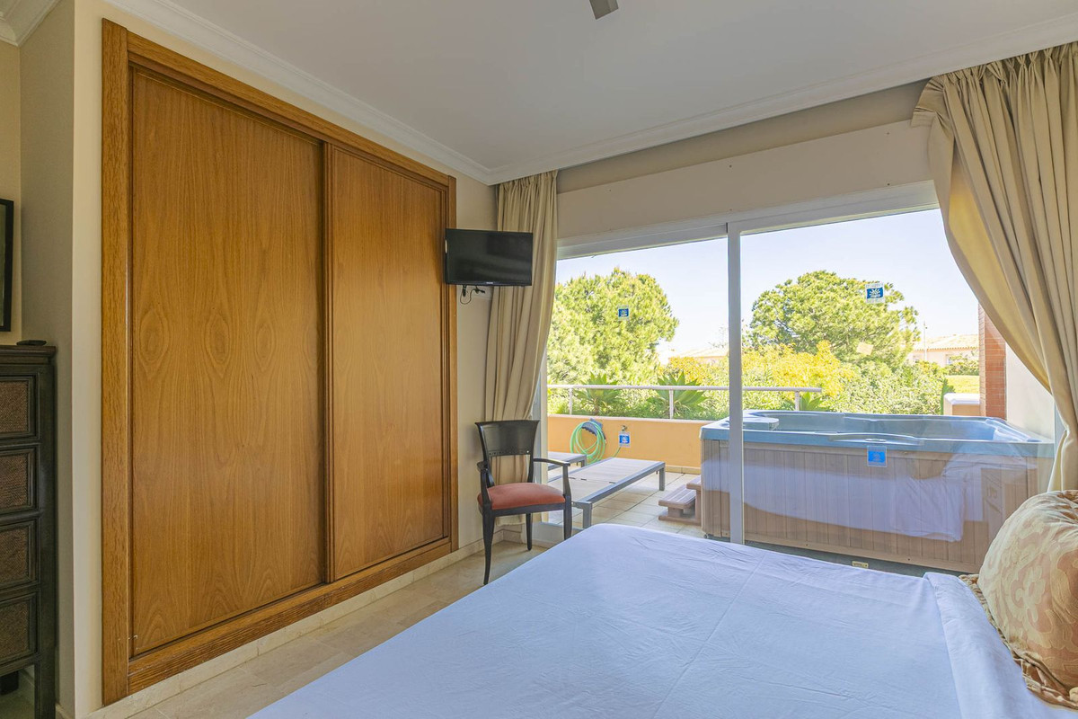2 Bed Apartment for sale in El Chaparral Costa Del Sol, Málaga, Spain