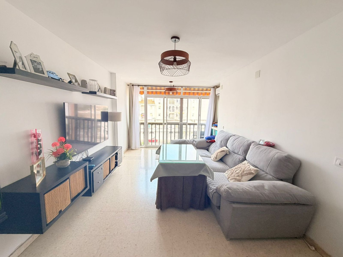 3 Bed Apartment for sale in Arroyo De La Miel Costa Del Sol, Málaga, Spain