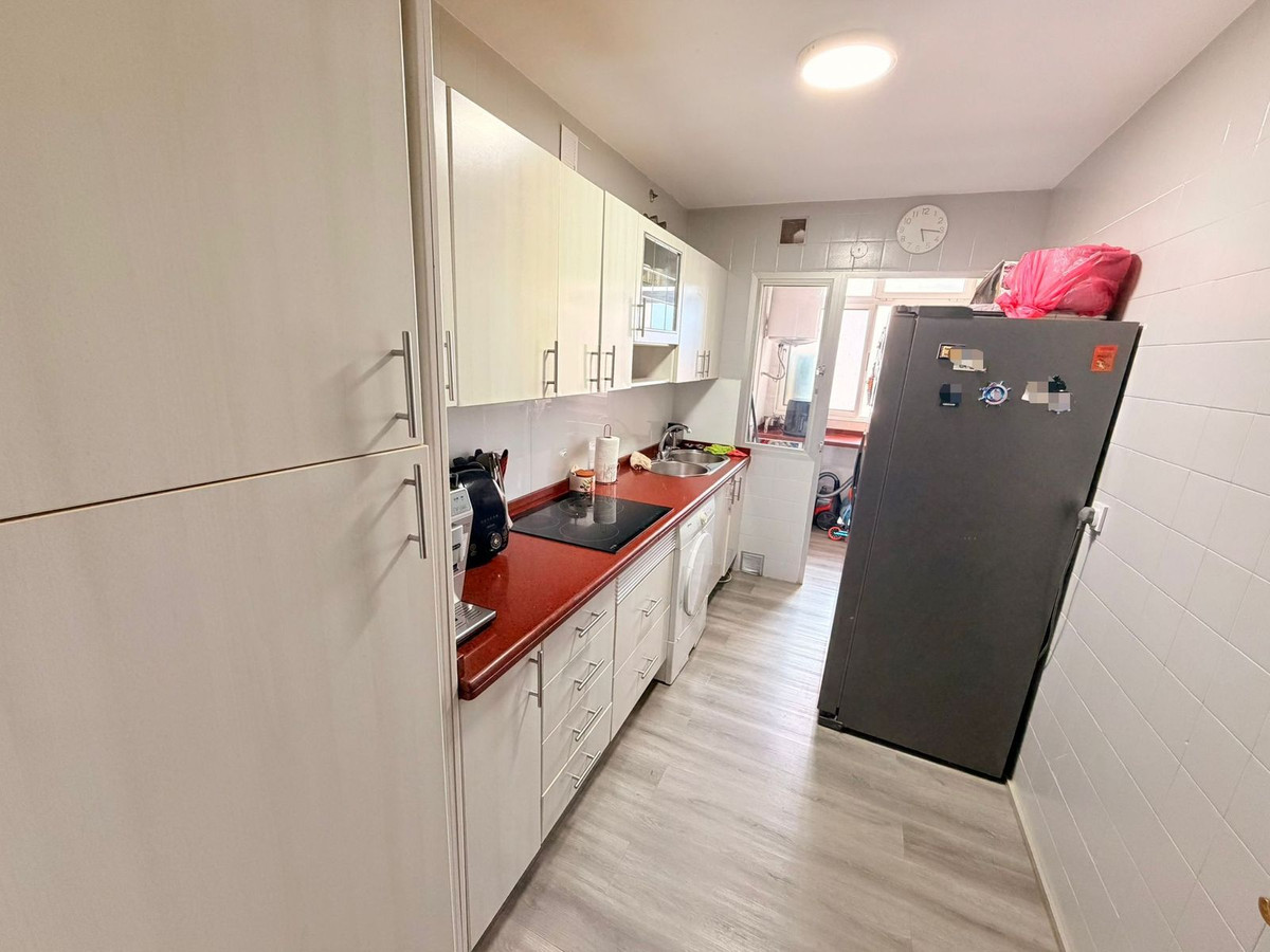 3 Bed Apartment for sale in Arroyo De La Miel Costa Del Sol, Málaga, Spain
